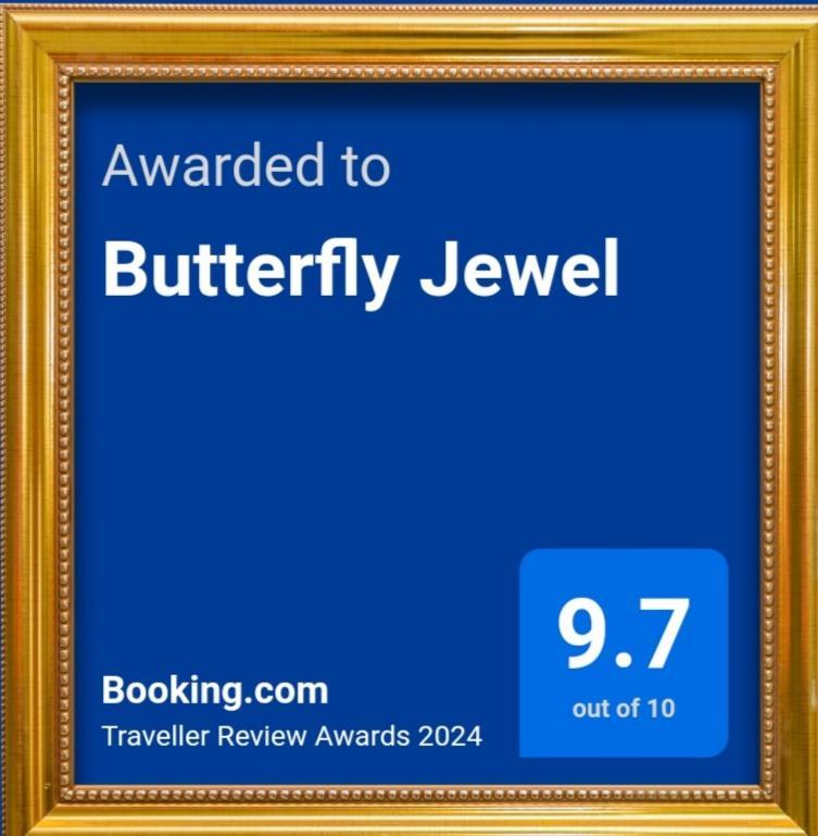 לינה וארוחת בוקר אונה ואטונה Butterfly Jewel מראה חיצוני תמונה